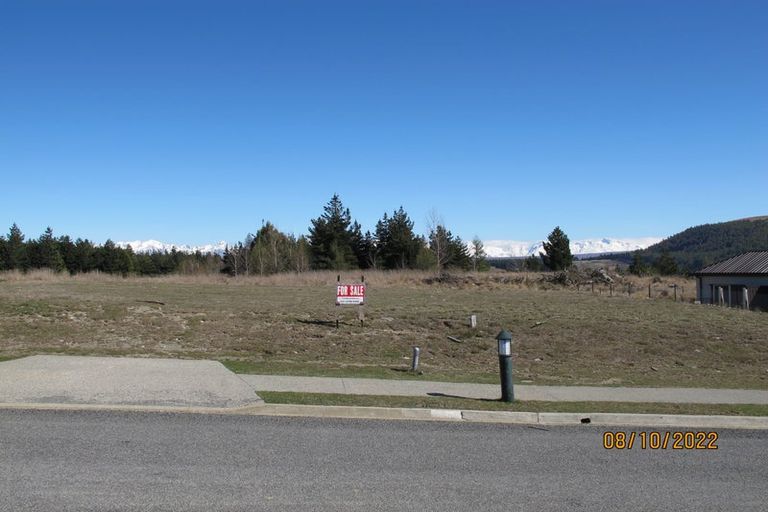 Photo of property in 28 Mistake Drive, Lake Tekapo, 7999