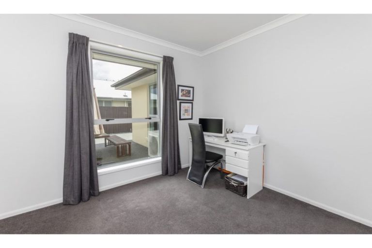 Photo of property in 17 Maurice Stanton Place, Shirley, Christchurch, 8052