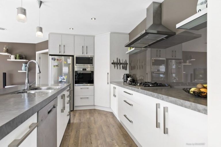 Photo of property in 22 Cresswell Place, Johnsonville, Wellington, 6037