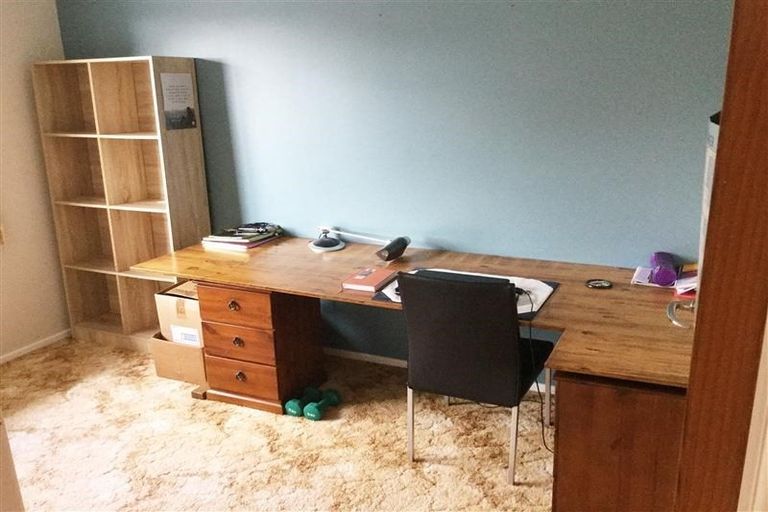 Photo of property in 18 Totaravale Street, Pukehangi, Rotorua, 3015