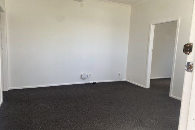 Photo of property in 69 Duncan Terrace, Kilbirnie, Wellington, 6022