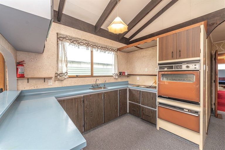 Photo of property in 53 Hinau Street, Castlecliff, Whanganui, 4501