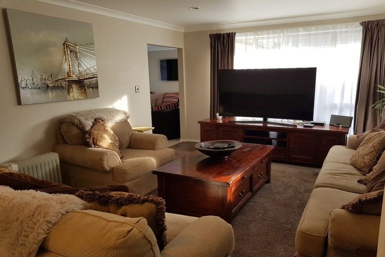 Photo of property in 26a George Crescent, Buckland, Pukekohe, 2677