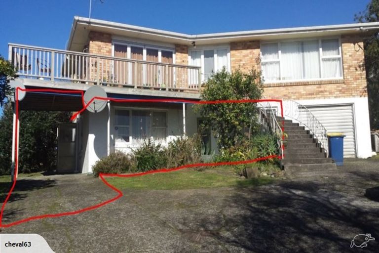 Photo of property in 18 Barron Drive, Green Bay, Auckland, 0604