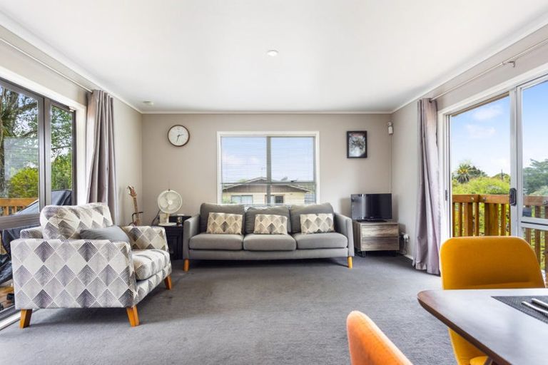 Photo of property in 4 Metcalfe Road, Ranui, Auckland, 0612