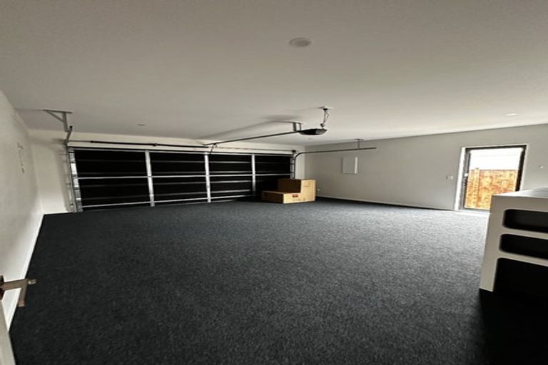 Photo of property in 26 Koroheke Road, Takanini, 2110