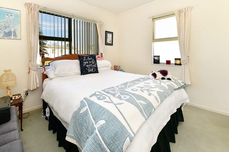 Photo of property in 4/12 Miro Street, Helensville, 0800