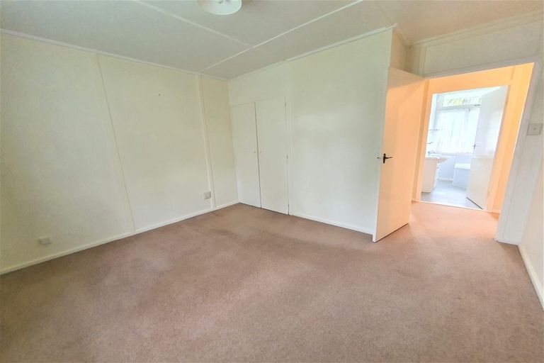 Photo of property in 45 Moeraki Road, Maoribank, Upper Hutt, 5018