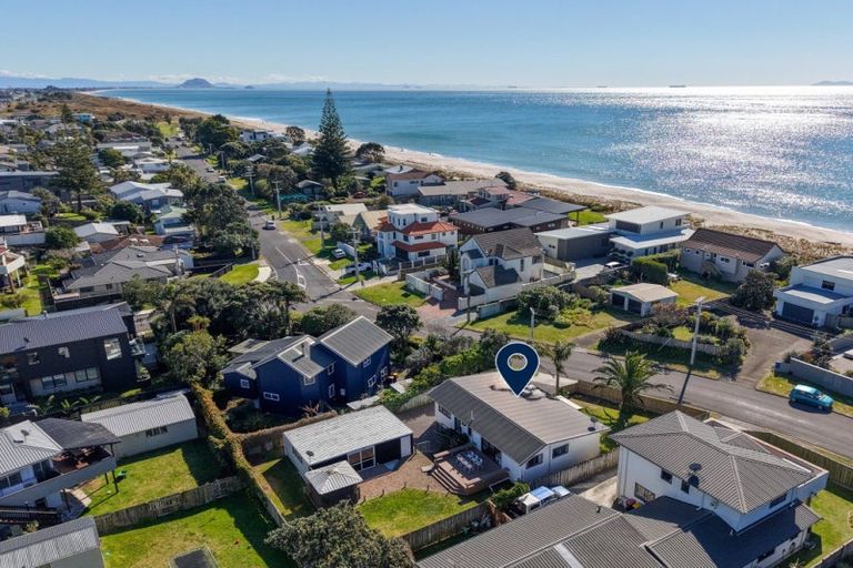 Photo of property in 4 Motiti Road, Papamoa Beach, Papamoa, 3118