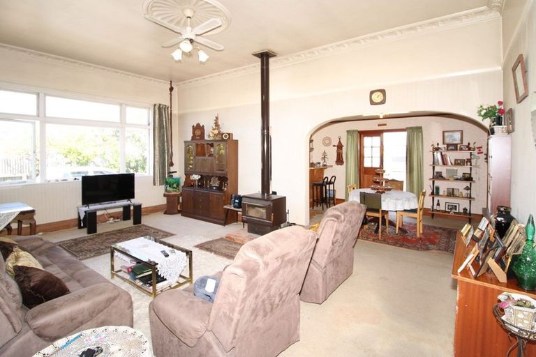 Photo of property in 51 Pembroke Street, Carterton, 5713