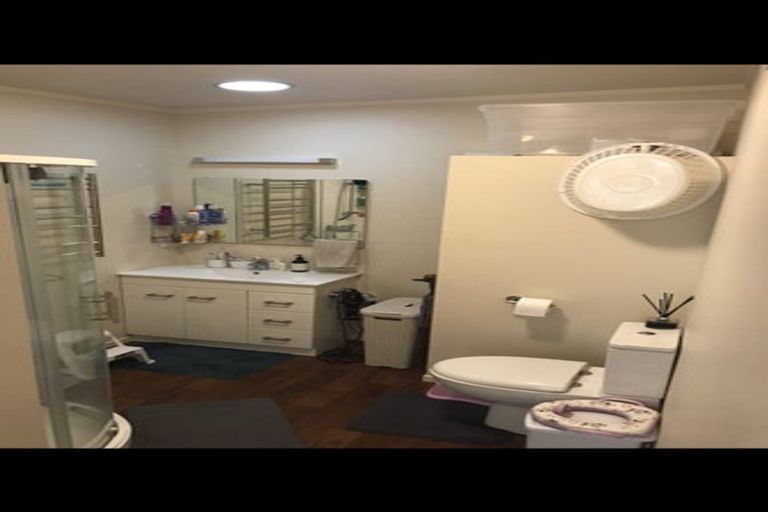 Photo of property in 16 Ropiha Street, Fitzroy, New Plymouth, 4312