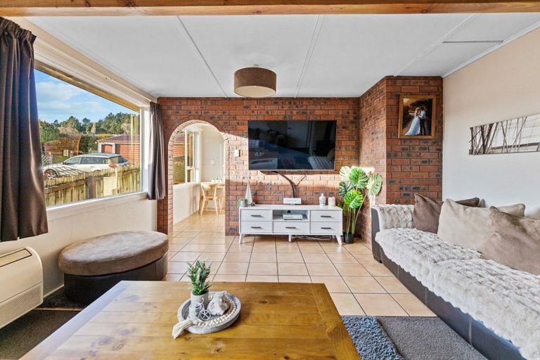 Photo of property in 31 Burgess Street, Green Island, Dunedin, 9018