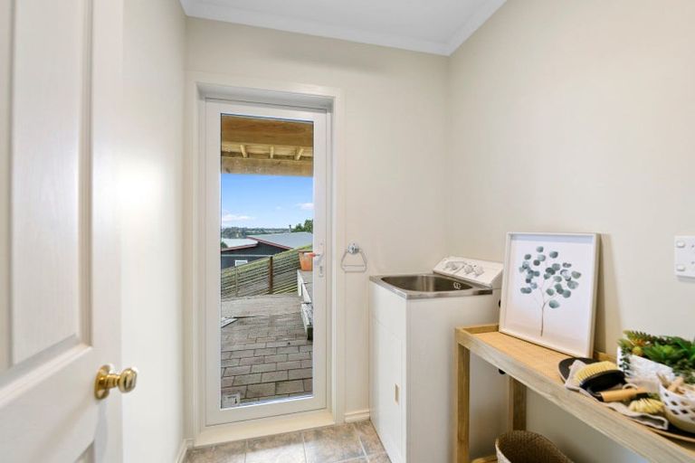 Photo of property in 33 Philomel Crest, Welcome Bay, Tauranga, 3112