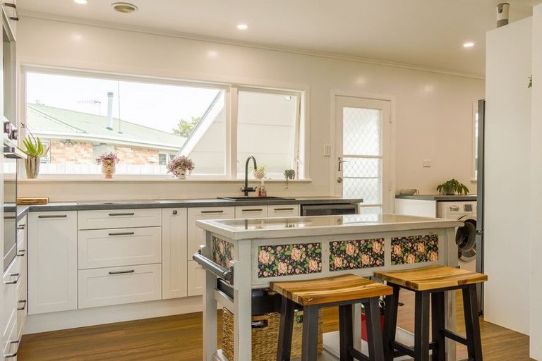 Photo of property in 66 Landing Road, Whakatane, 3120