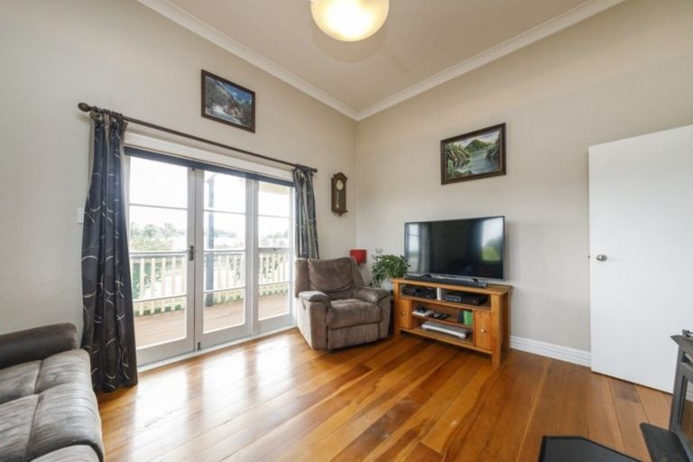 Photo of property in 50 London Street, Kimbolton, Feilding, 4777