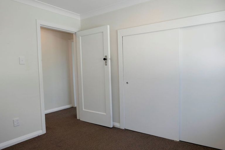 Photo of property in 9 Upper Lewisville Terrace, Thorndon, Wellington, 6011