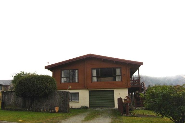 Photo of property in 19 Reid Crescent, Arrowtown, 9302