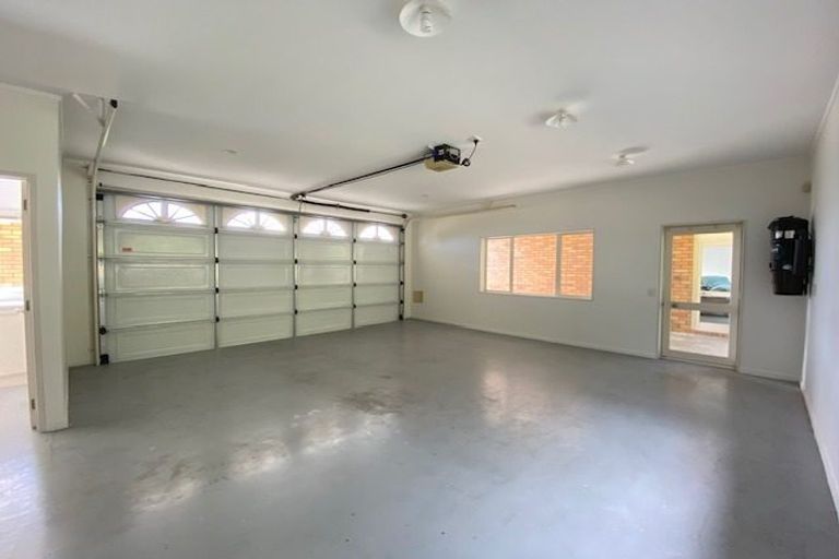 Photo of property in 10 Murphys Road, Flat Bush, Auckland, 2019