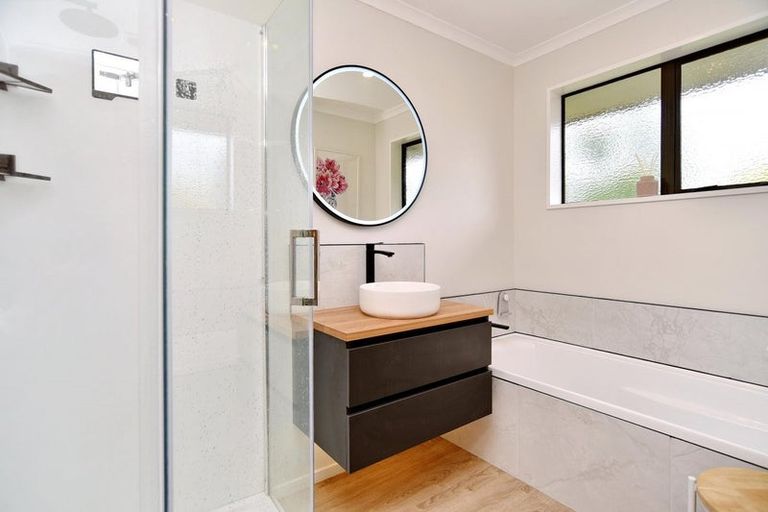 Photo of property in 10 Rowse Street, Rangiora, 7400