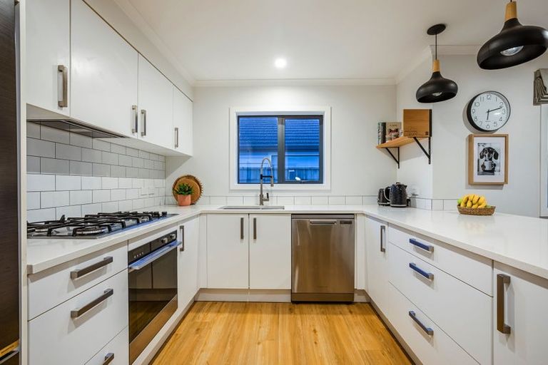 Photo of property in 75 Banks Boulevard, Whitby, Porirua, 5024