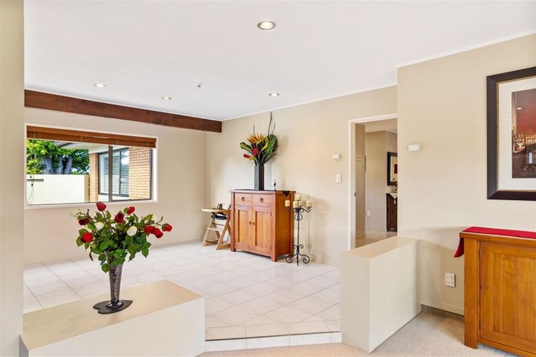 Photo of property in 38 Frank Evans Place, Henderson, Auckland, 0610