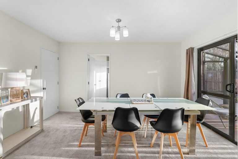 Photo of property in 2 Rubens Place, Burnside, Christchurch, 8053