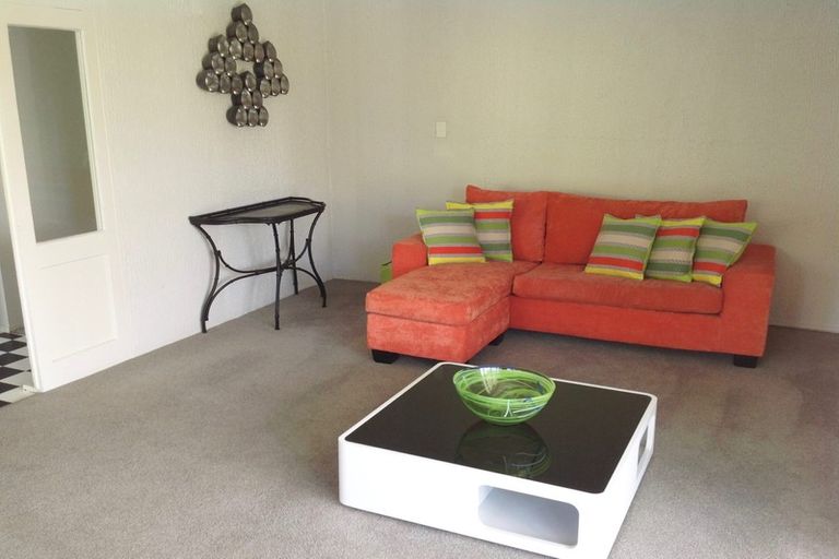 Photo of property in 35 Tremaine Avenue, Two Mile Bay, Taupo, 3330