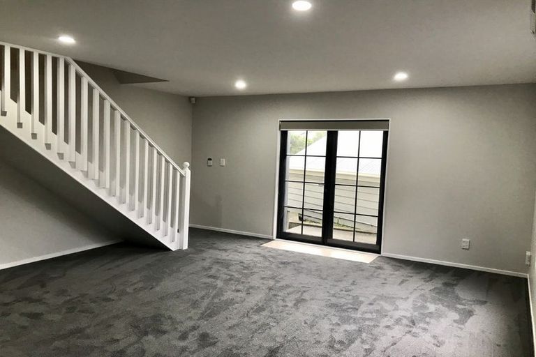 Photo of property in 5/25 Hollies Crescent, Johnsonville, Wellington, 6037