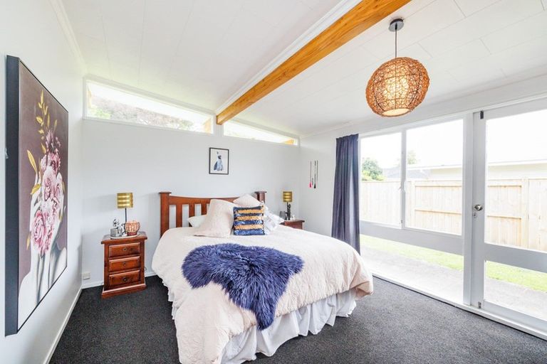 Photo of property in 1 Chilton Grove, Hokowhitu, Palmerston North, 4410