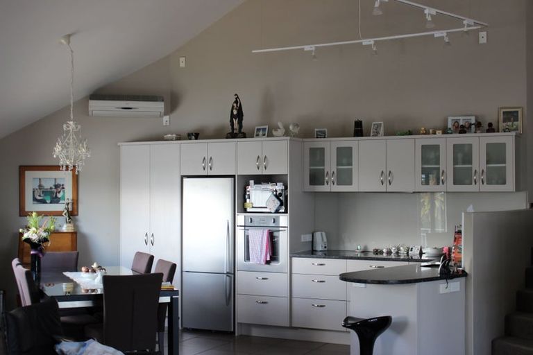 Photo of property in 7 Milton Road, Bluff Hill, Napier, 4110