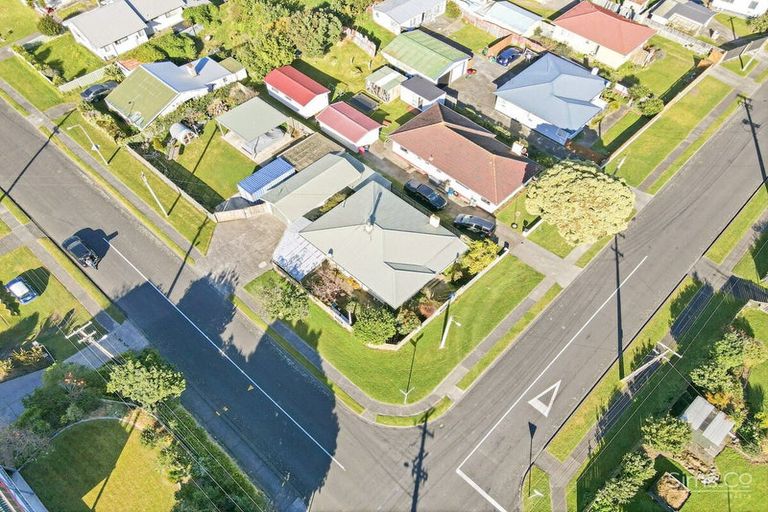 Photo of property in 12 Taupata Street, Castlecliff, Whanganui, 4501