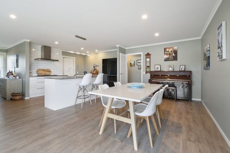 Photo of property in 19 George Street, Bulls, 4818