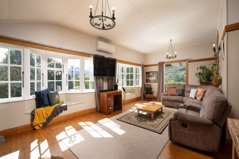 Photo of property in 13e Main Rd Havelock, Havelock, 7100