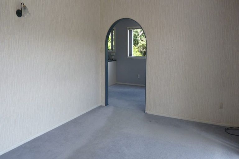 Photo of property in 11 Coroglen Avenue, Birkenhead, Auckland, 0626