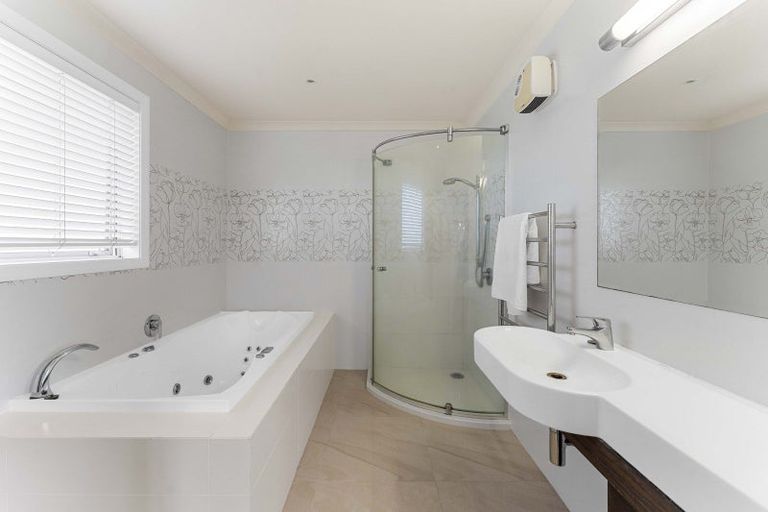 Photo of property in 3 Sutton Way, Bethlehem, Tauranga, 3110