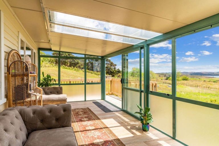 Photo of property in 65b Otara Road, Kaiwaka, 0573