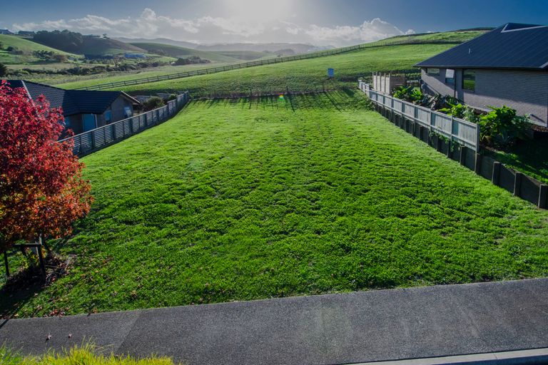 Photo of property in 9 Laly Haddon Place, Matakana, Warkworth, 0985