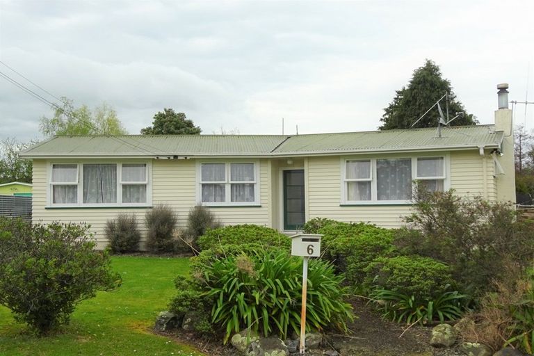 Photo of property in 6 Bovis Street, Shannon, 4821