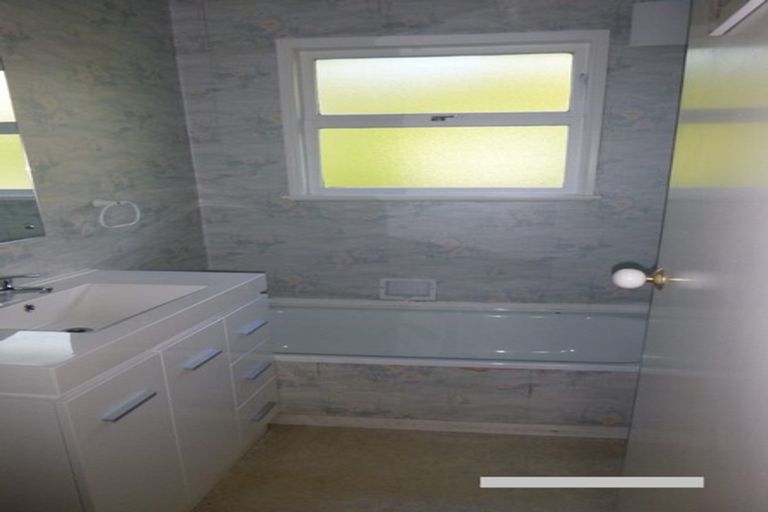 Photo of property in 3 Royston Street, Rosehill, Papakura, 2113