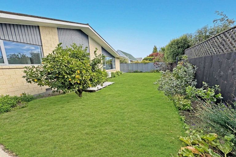 Photo of property in 1/12 Molesworth Place, Somerfield, Christchurch, 8024