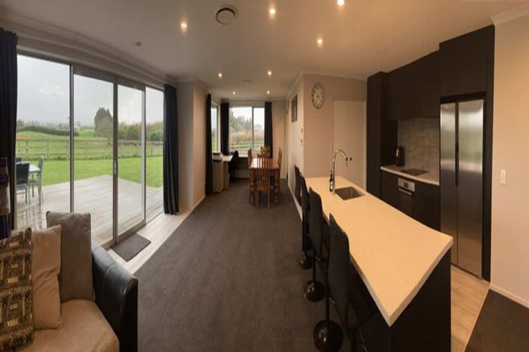 Photo of property in 932 Salisbury Road, Midhirst, Stratford, 4394