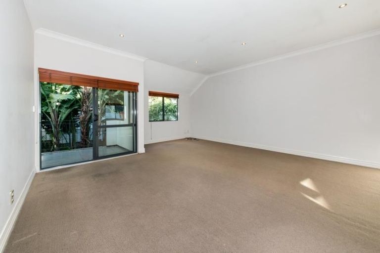 Photo of property in 13 St Johns Road, Saint Johns, Auckland, 1072