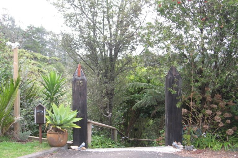 Photo of property in 15 Hillside Lane, Tairua, 3508