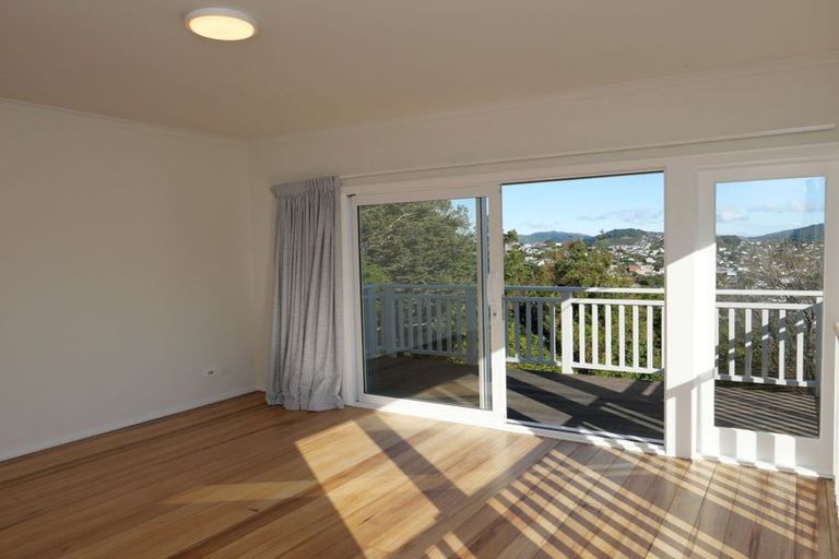 Photo of property in 39 Rangoon Street, Khandallah, Wellington, 6035