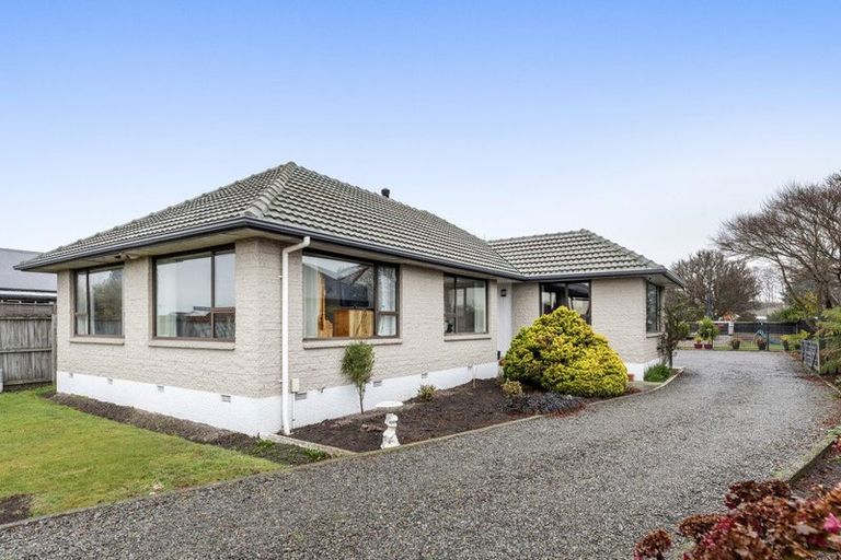 Photo of property in 409 Main Road North, Redwood, Christchurch, 8051