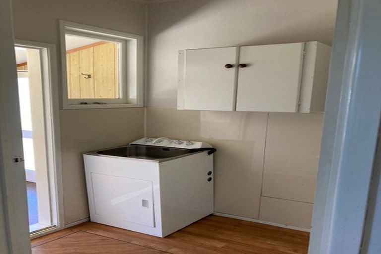 Photo of property in 3 Damian Way, Weymouth, Auckland, 2103
