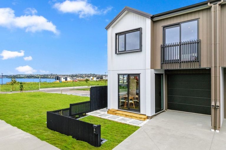 Photo of property in 6 Sails Road, Hobsonville, 0616