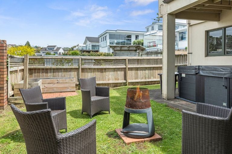 Photo of property in 1/99 Hebron Road, Waiake, Auckland, 0630