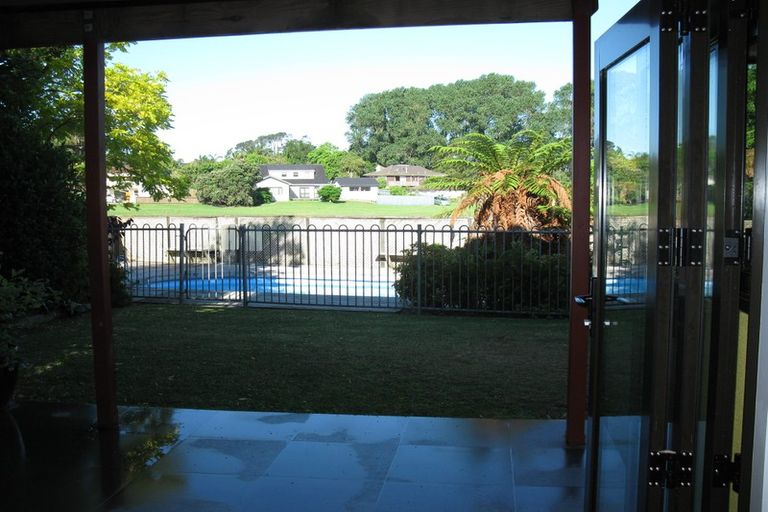 Photo of property in 1/34 Curacao Place, Half Moon Bay, Auckland, 2012