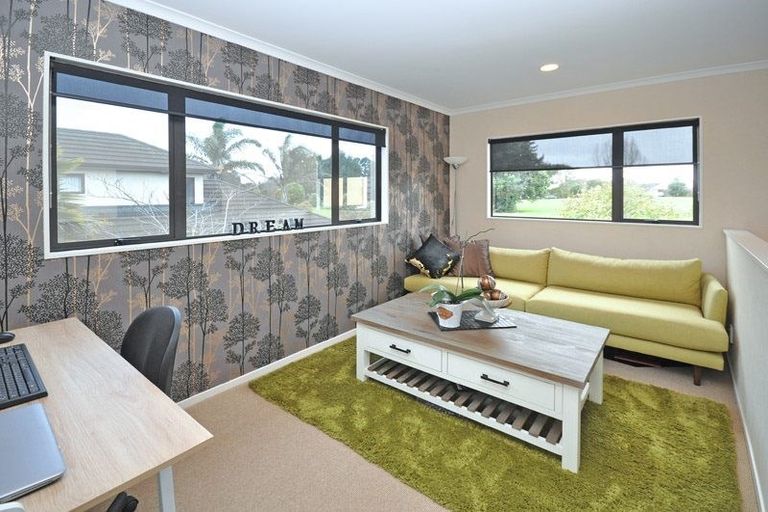 Photo of property in 14 Blackwood Drive, Wattle Downs, Auckland, 2103
